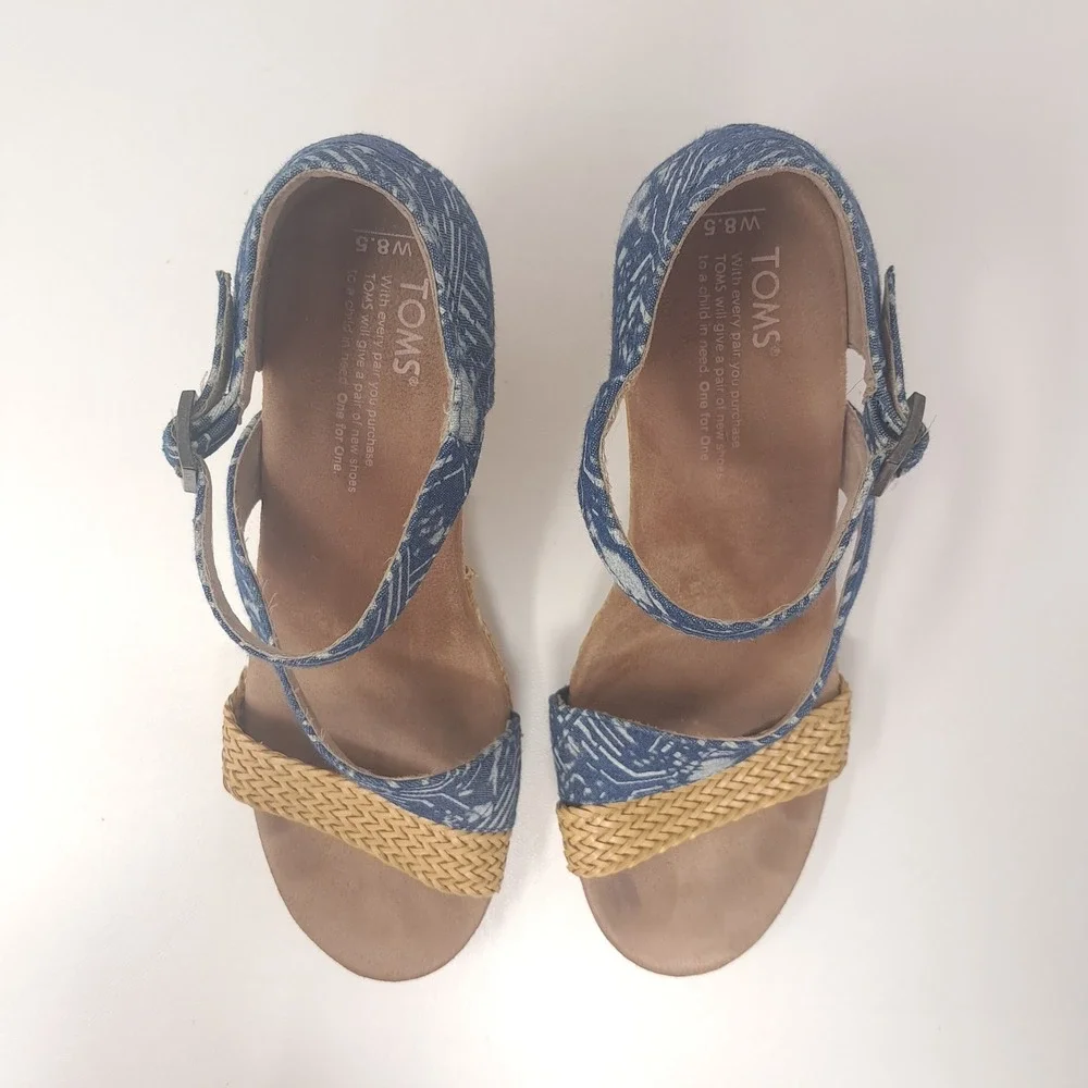TOMS Clarissa Wedge Sandals Blue Batik Indigo Woven Platform Strappy Womens 8.5